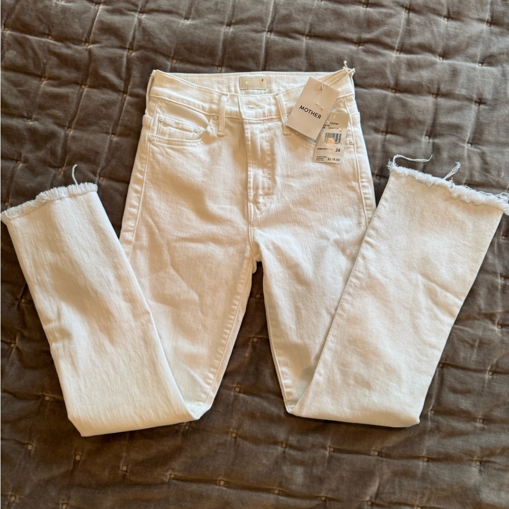 NWT WHITE MOTHER INSIDER CROP STEP FRAY 24